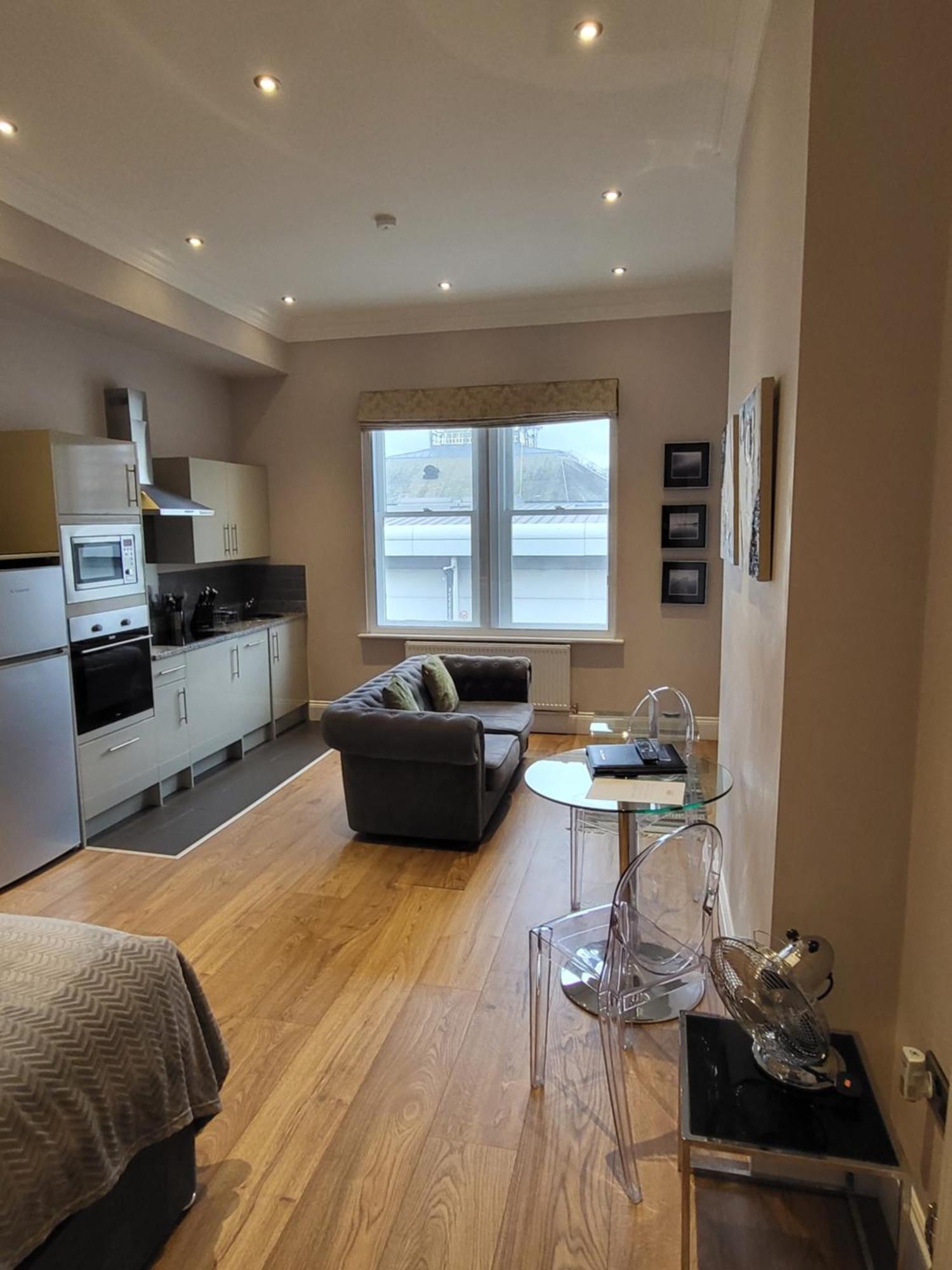 Harrogate Lifestyle Luxury Serviced Aparthotel Exterior photo