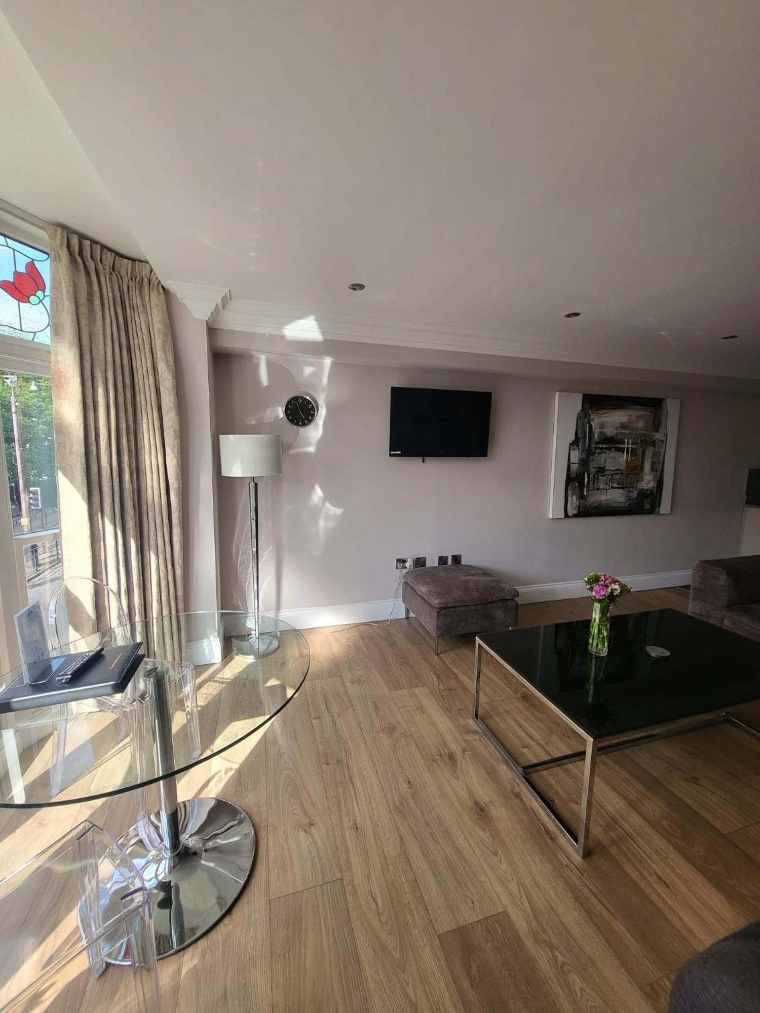 Harrogate Lifestyle Luxury Serviced Aparthotel Exterior photo