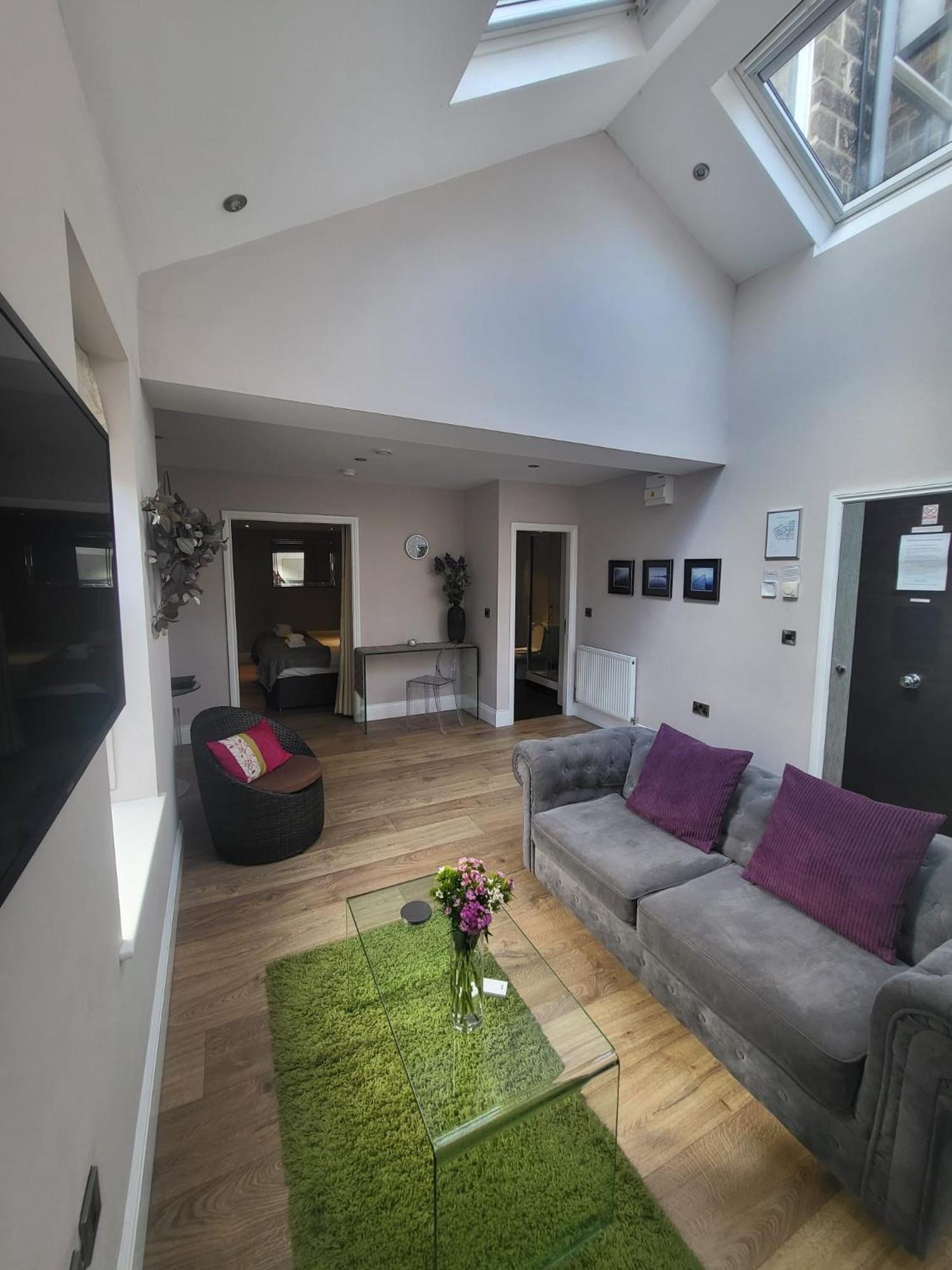 Harrogate Lifestyle Luxury Serviced Aparthotel Exterior photo