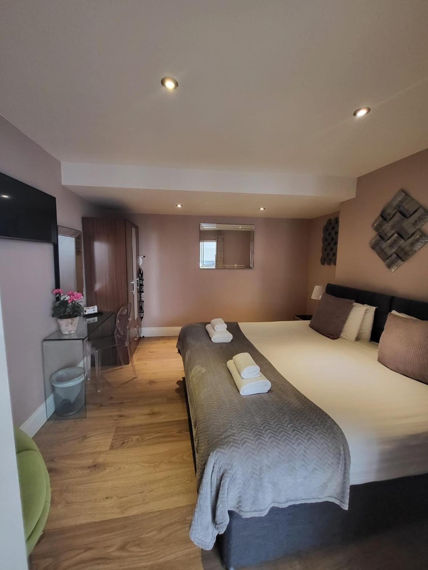 Harrogate Lifestyle Luxury Serviced Aparthotel Exterior photo